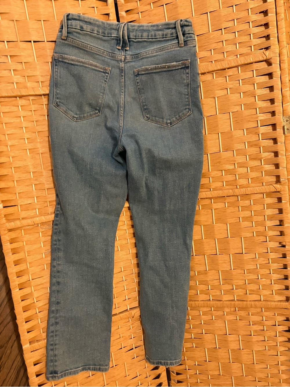 Good American size 6 / 28 Blue Distressed High-Rise Women’s Jeans - Picture 4 of 4